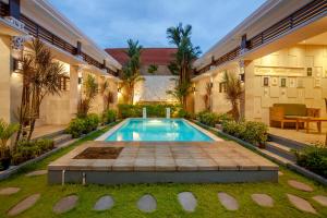 Tropical Retreat-Pool-Mins To Beach-Room 2