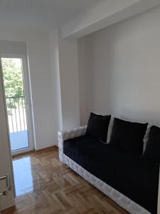 Stan na dan ili na kiriju u Jovana Dučića 59-4, Valjevo