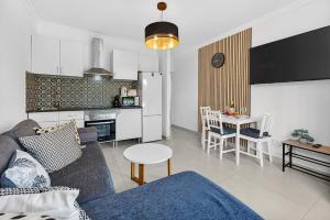 Two bedroom apartment near the ocean