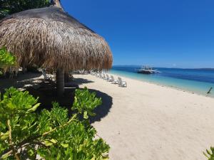 Pili Beach Resort Agmanic