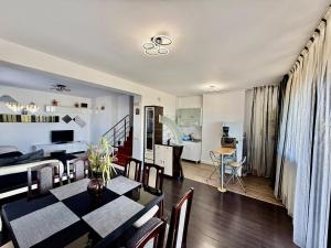 Apartament 3 camere Mamaia