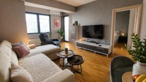Roosevelt City Center Apartment
