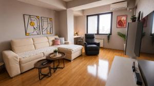 Roosevelt City Center Apartment