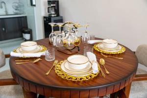 Rena Luxury Stays
