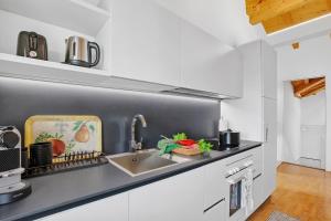 Agra Apartment Lugano - Happy Rentals