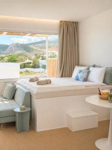 Almyra Suites