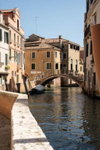 Casa dei Greci close by Biennale and San Marco