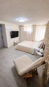 Elegant Stone House with Garden in Archanes