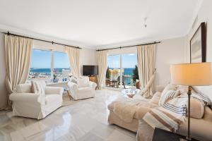 Beachfront Marbella Sea Views, Old Town, Parking