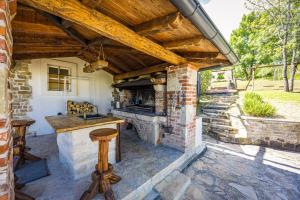 Villa Blazeni Miroslav Bulesic in Central Istria for 8 people with private heated pool and sauna