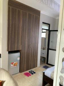Modern Airport Studio apartment 5 mins to JKIA &SGR,Fast Wi-Fi,Ideal for layovers and longstays