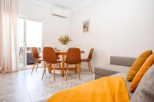 Ponent Stylish Center Apartment Near Nightlife