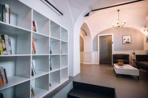 4 Rooms