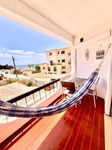 Beach Front & Castle View - Sunny Home