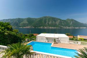 Boka bay apartments with pool