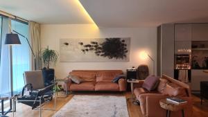 Exceptional 3BR Apartment with Gym Pool and Terrace