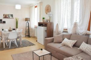 10 min from the lake, Spacious & Modern - Lalaland