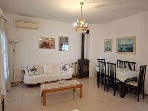 Ermilia Villa