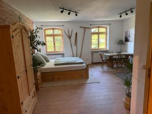 falternhof apartment - geschichte trifft auf design