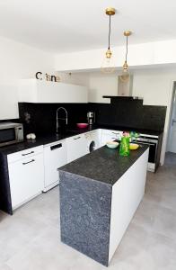 Bas de villa 70 m climatisé