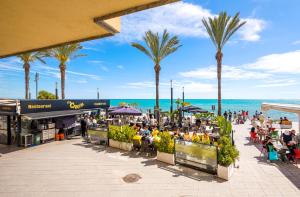 Marinasunbeach Primera linea La Cantina