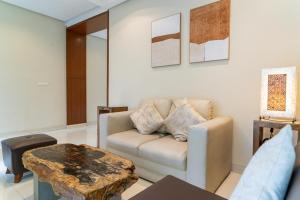 Breeze Blows City View Villa 4 Bedrooms and 1 Familly Bedroom With a Private Heated Swimming Pool and a Billiard Table