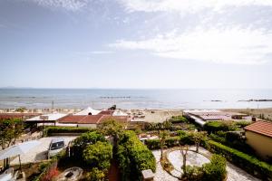 Appartamenti Poli Beach - Via Arenile 4