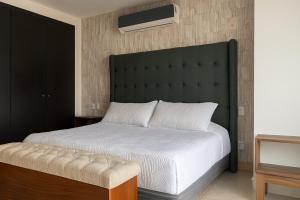 Grand Venetian Comfort