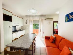 Esperia - 100m from the beach
