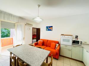 Esperia - 100m from the beach