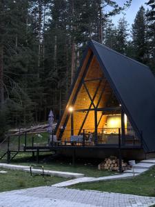 Alpine Lodge