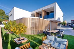 Timm - Luxury Villas