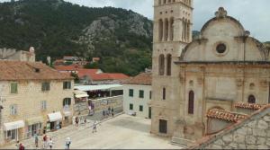 Takoma Hvar