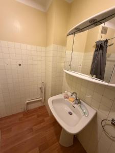 Logement au calme centre ville pour 2 nuits minimum ou semaine ou mois
