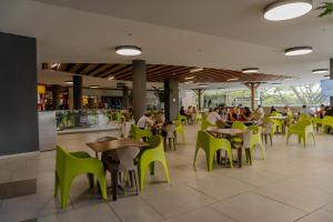 Cerritos Premium Tower & Mall
