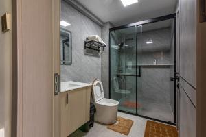 The Ivy Nest Kileleshwa Spacious 1 Bedroom with Free WiFi Study Desk and Backup Generator