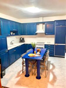 Claus 72 str cottage