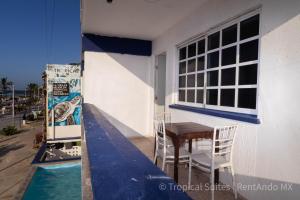 Hotel Tropical Suites