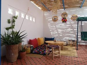 ReliefHouse Authentic Moroccan House with Rooftop Terrace