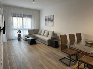 Boulevard Apartments Meti