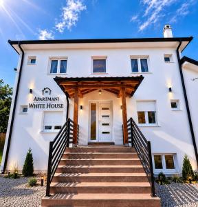 Apartmani White House