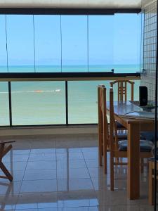 Apartamento Beira-Mar na Praia do Morro ideal para Famílias e Grupos 10 pessoas