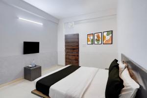 SPOT ON Hotel Regal Aura Inn Indore