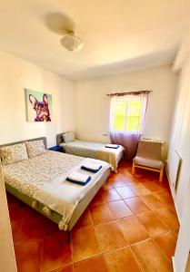 Holiday villa with pool near the ocean, fast internet, Aljezur