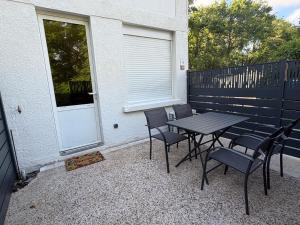 À 400 m de la plage Appartement neuf climatisé