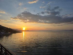 HomeByTheLake-Shiroke