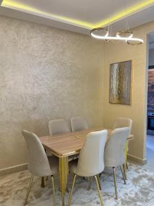 Le Refuge Marrakchi 2chambres, clim et balcon