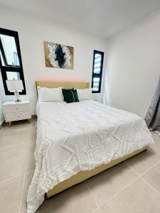 Luxury Apt Serena Village 2 BR, 2 BATHS, 11 POOLS