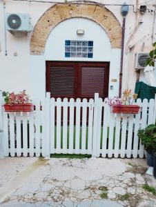 House Under Arch