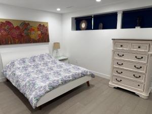 2BDRM-Kitchenette-BBQ-Smart TV-4-5Guest